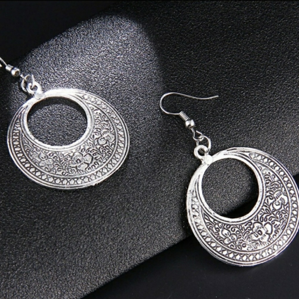 50% OFF ⚡️ Boho Vintage Embossed Dangle - Picture 3 of 6